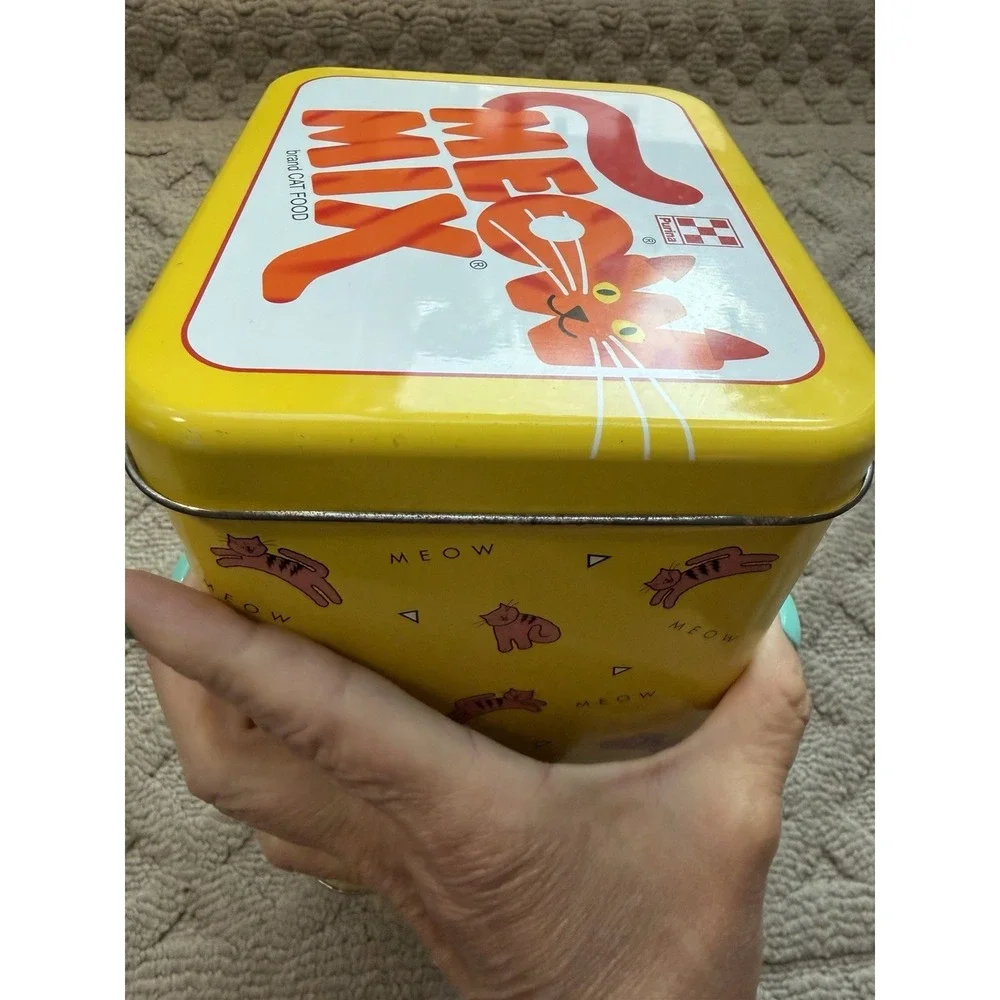 Purina MEOW MIX TIN Collectible 1996 Tin Cat Food Canister Tin Vintage Kitty Tin